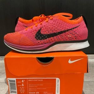 Women’s Nike Flyknit Racer